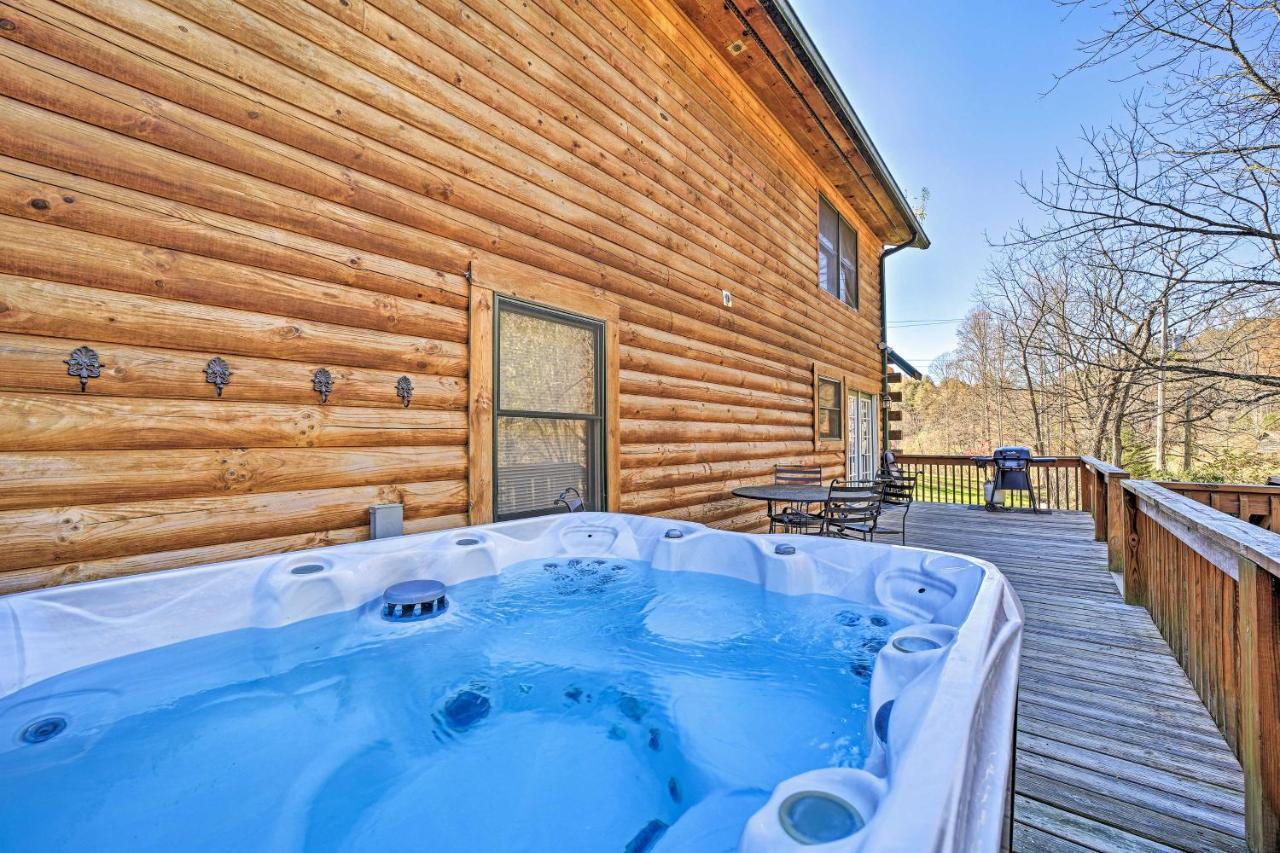 Creekside Bryson City Cabin With Private Hot Tub Villa Dış mekan fotoğraf